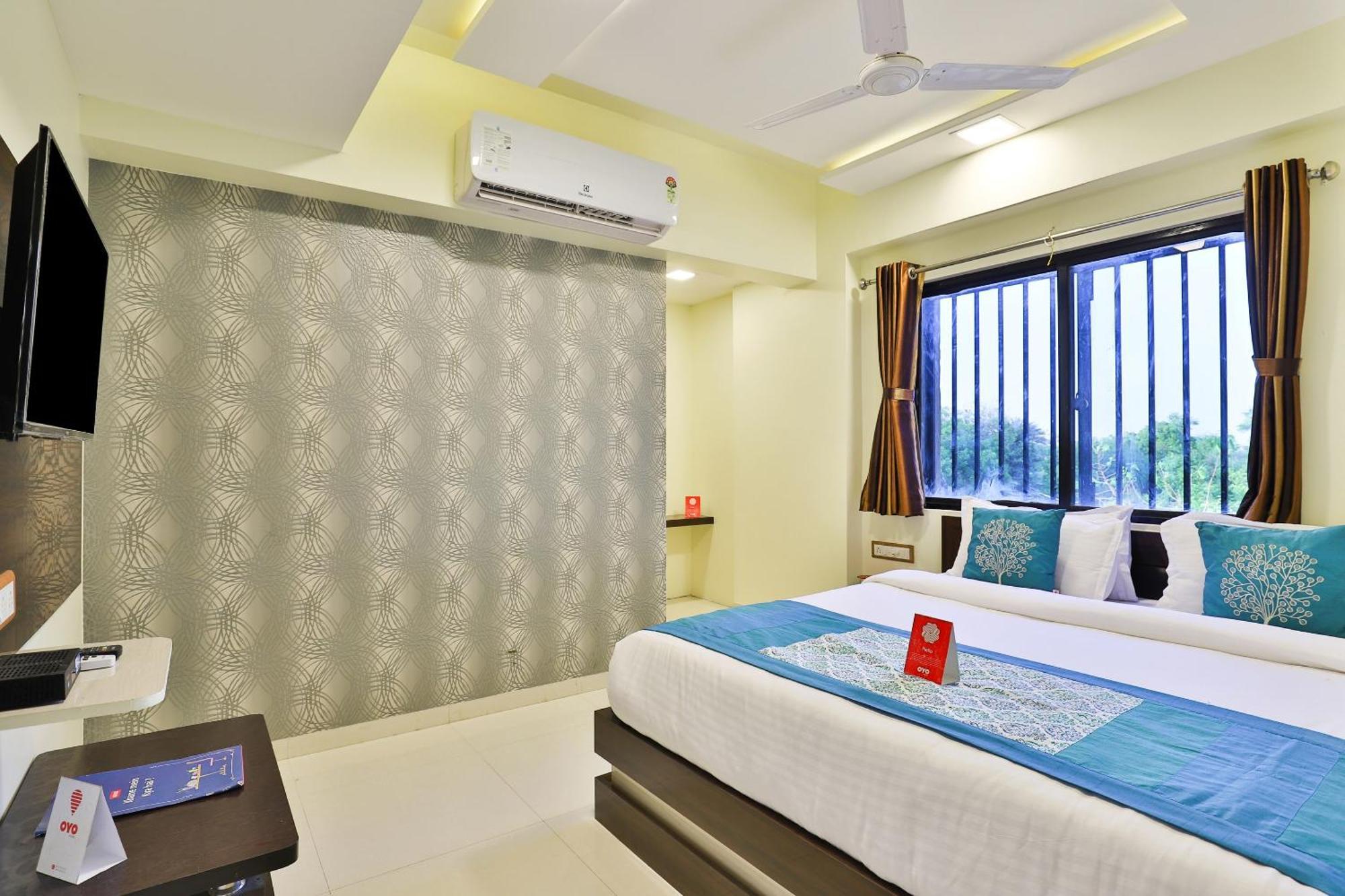 Hotel O Red Apple Ahmedabad Esterno foto